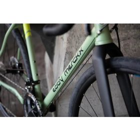   Eddy Merckx PÉVÉLE ST acél gravel pastel zöld egyedi rendelésre